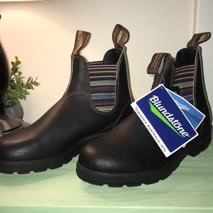 Brand new women’s Blundstone boots